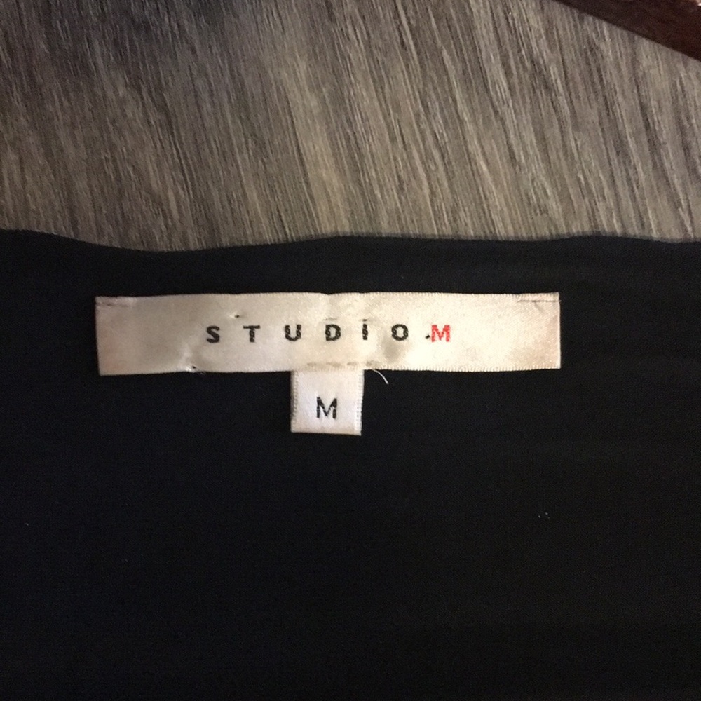 Studio M figure flattering black dress - Picture 6 of 8